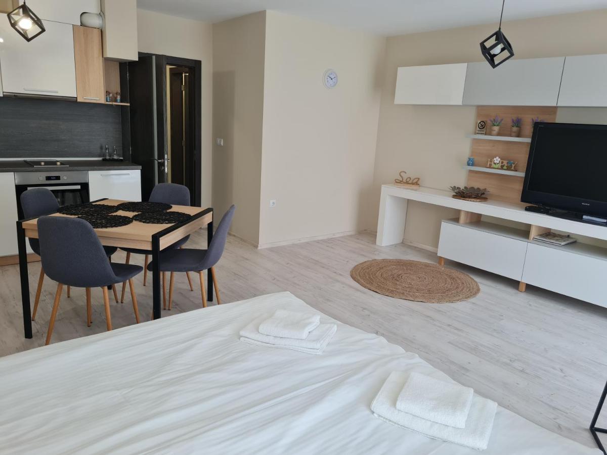 Ilarion 5 Studio At Top Center Варна Екстериор снимка