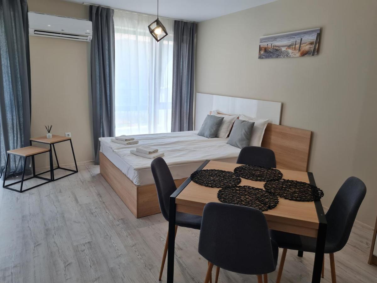 Ilarion 5 Studio At Top Center Варна Екстериор снимка